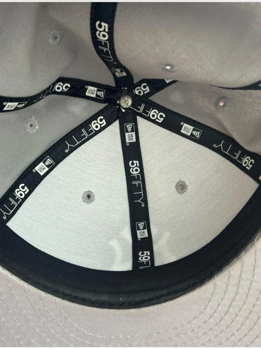 New Era New York Yankees Gray & Black Fitted Cap 7 5/8